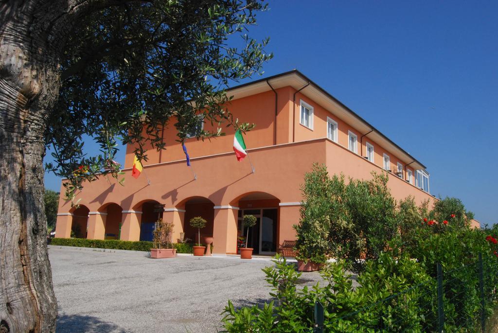 Villa Susanna Degli Ulivi - Resort & Spa Colonnella Exterior foto